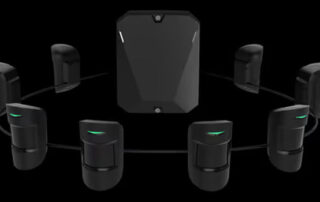 Hub antifurto Ajax con sensori di allarme a Roma